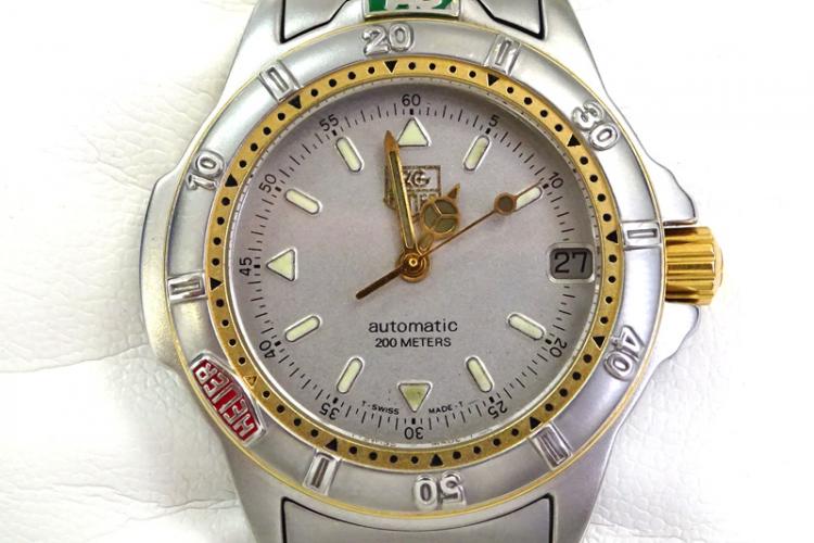 タグ・ホイヤー 4000 AUTOMATIC